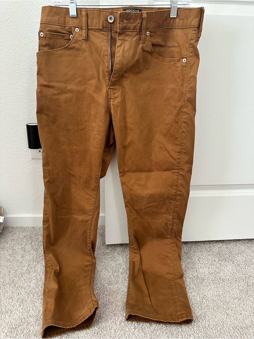 Dockers Men's Chinos in Caramel